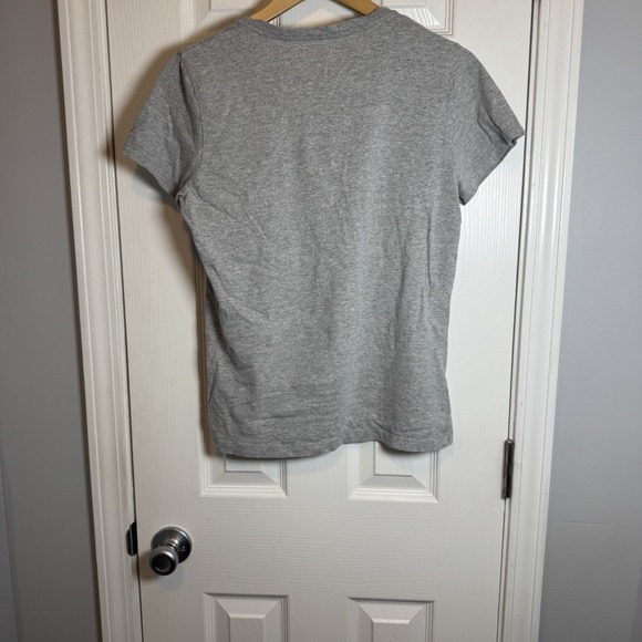 The North Face Tee Shirt Womens Large Spell Out Gray Short Sleeve Vee Neck A20 - Picture 4 of 5